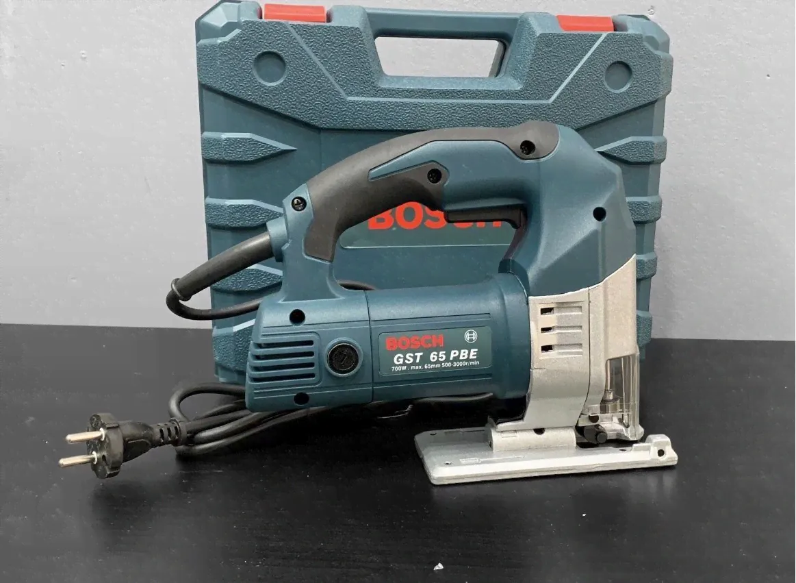 Лобзик электрический сетевой Bosch GST 65 PBE 700W / 3000 об/мин-0