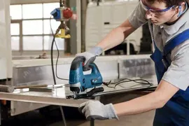 Лобзик Bosch GST 90 BE 650W - профессиональный инструмент для точной резки