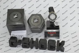Наручные часы CASIO G-SHOCK GST-W300-1A